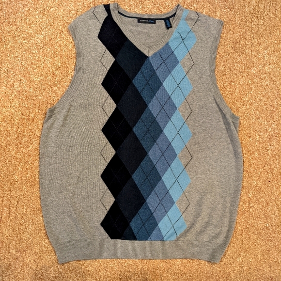 Mens Van Heusen Grey L Argyle Sweater 